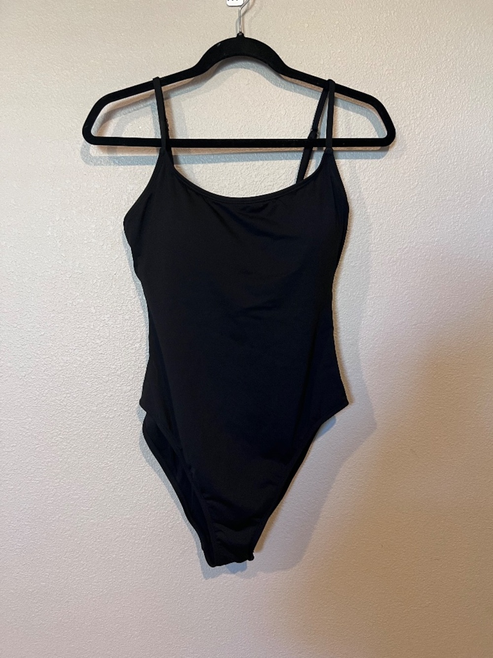 Andie The Amalfi Womens One-Piece Swimsuit - Size Tall Medium - Worn twice.